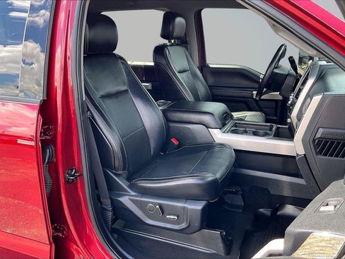 Used 2019 Ford F250 Lariat w/ Lariat Ultimate Package AWD/4WD image 8