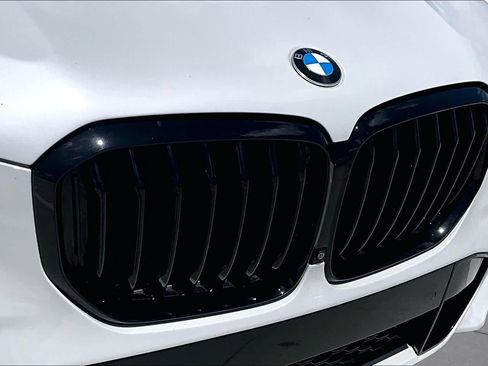Used 2023 BMW X5 sDrive40i w/ M Sport Package RWD image 28