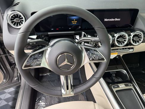 Used 2026 Mercedes-Benz GLA 250 image 17