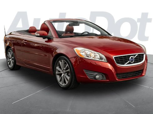 Used 2011 Volvo C70 T5 FWD image 4