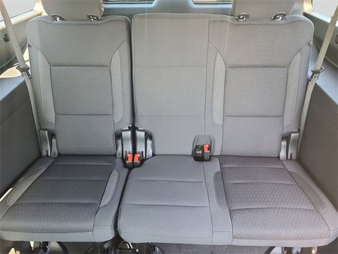 New 2026 Chevrolet Suburban LS image 12