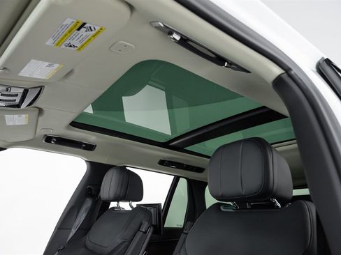Used 2023 Land Rover Range Rover Autobiography AWD/4WD image 8