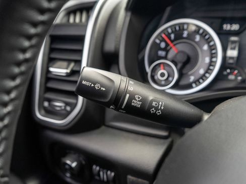 Used 2019 RAM 1500 Big Horn AWD/4WD image 27