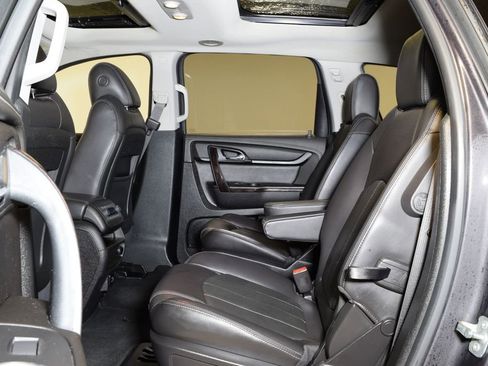 Used 2017 Chevrolet Traverse Premier image 27