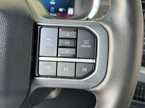 Used 2025 Ford F150 Lariat AWD/4WD image 24