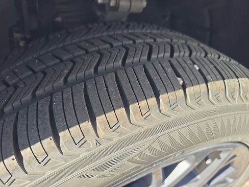 Used 2024 Jeep Grand Cherokee L Summit w/ Advanced Protech Group IV image 30