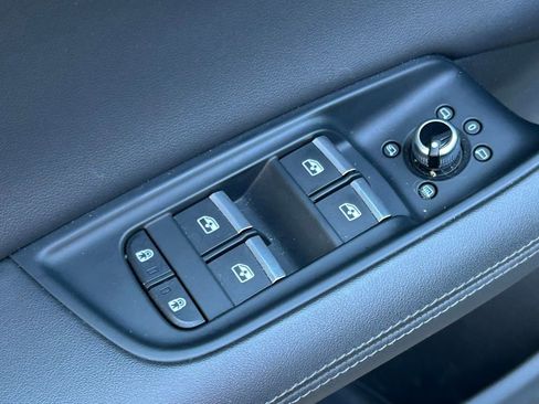 Used 2023 Audi Q7 3.0T Premium Plus w/ Premium Plus Package image 75