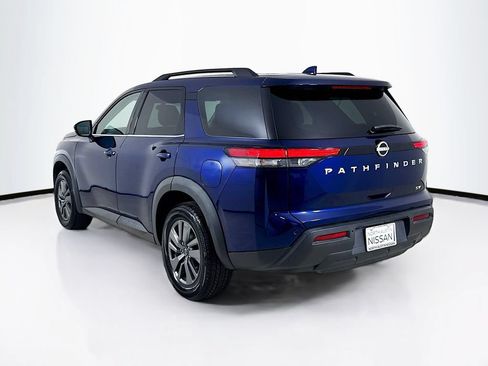 Used 2024 Nissan Pathfinder SV FWD image 5