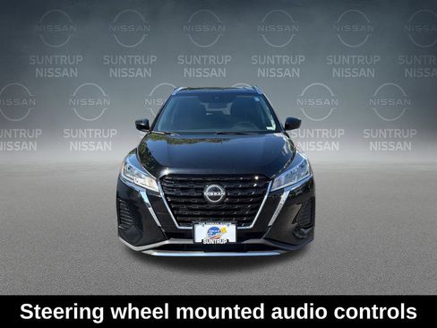 Used 2023 Nissan Kicks SV FWD image 10