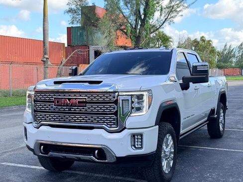 Used 2023 GMC Sierra 2500 Denali w/ Denali Ultimate Package AWD/4WD image 1
