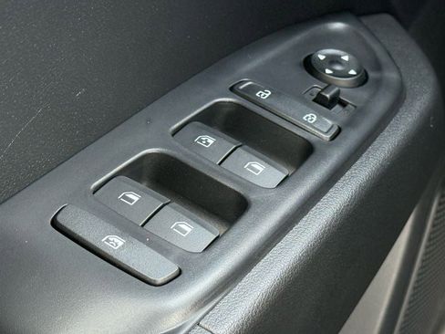 New 2026 Hyundai Venue SEL FWD image 15