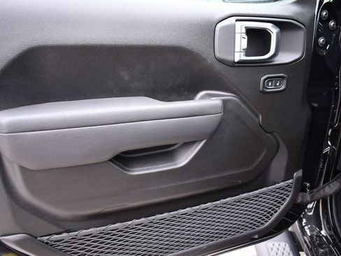 New 2026 Jeep Gladiator Sport image 13