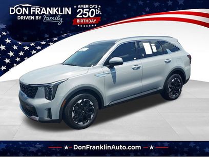 Used 2025 Kia Sorento S w/ Panoramic Sunroof Package