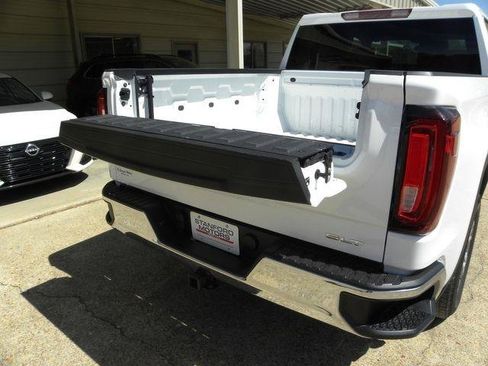 Used 2025 GMC Sierra 1500 SLT RWD image 10