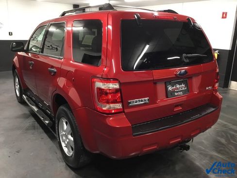 Used 2011 Ford Escape XLT image 7