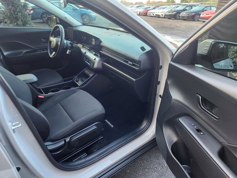 Certified 2024 Hyundai Kona SEL w/ Convenience Package image 11