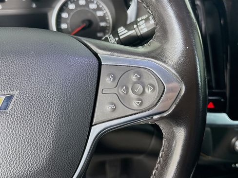 Used 2020 Chevrolet Traverse LT w/ LT Premium Package image 15