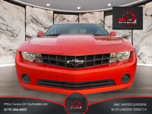 Used 2013 Chevrolet Camaro LS image 2