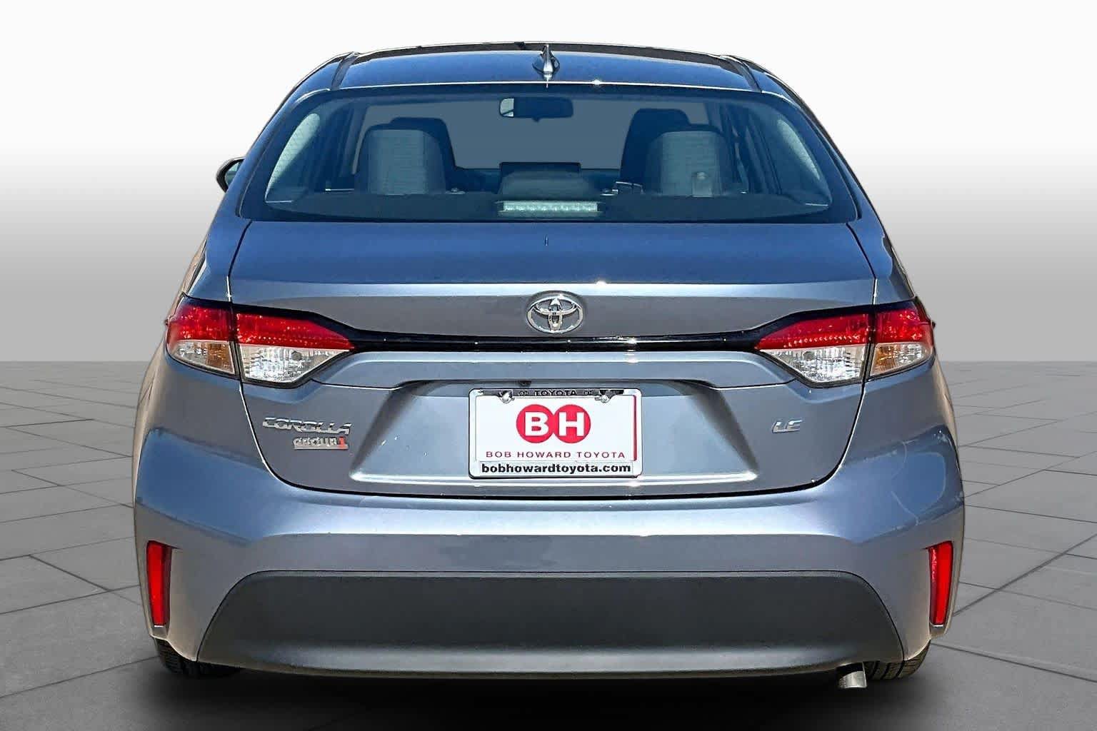Used 2026 Toyota Corolla LE FWD image 5