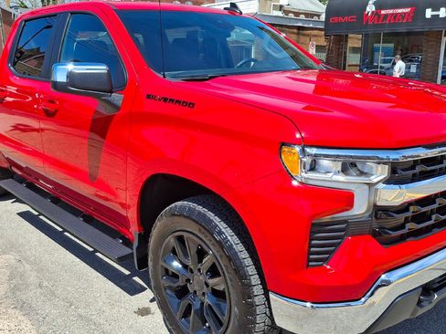 Used 2024 Chevrolet Silverado 1500 LT AWD/4WD image 1