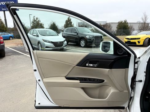 Used 2014 Honda Accord EX image 14