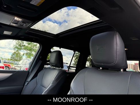 Used 2022 Lexus LX 600 F Sport image 7