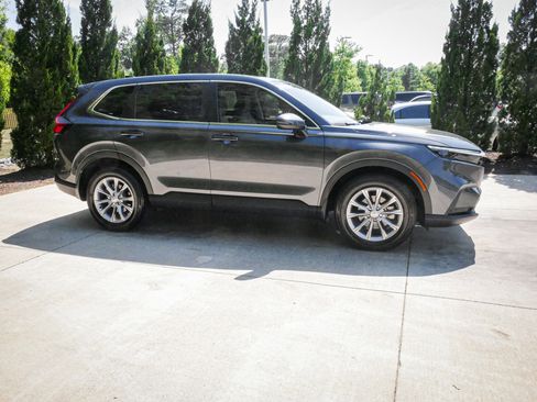 Used 2024 Honda CR-V EX-L image 11