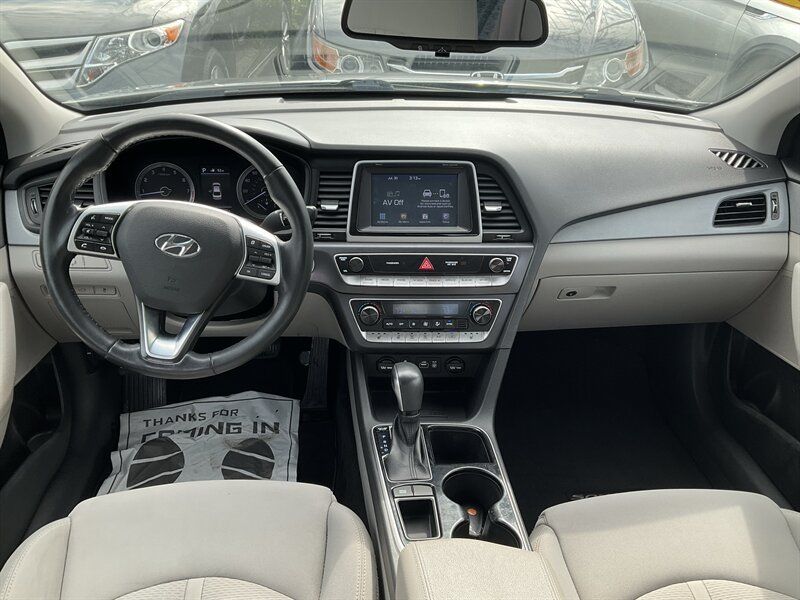 Used 2018 Hyundai Sonata SEL FWD image 17