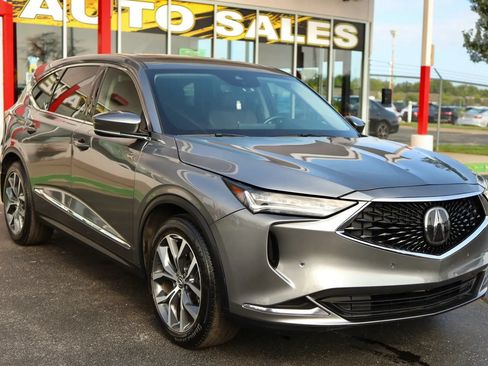 Used 2023 Acura MDX SH-AWD w/ Technology Package image 3