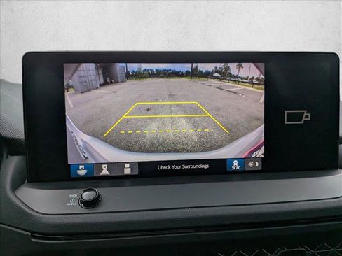 Used 2023 Honda Accord Sport image 9