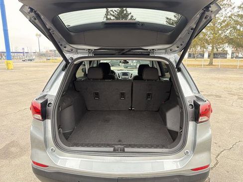 Used 2023 Chevrolet Equinox LT FWD image 41