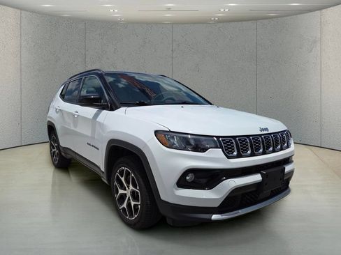 Used 2024 Jeep Compass Limited AWD/4WD image 13