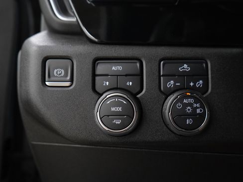Used 2024 Chevrolet Silverado 1500 RST w/ Max Trailering Package AWD/4WD image 26