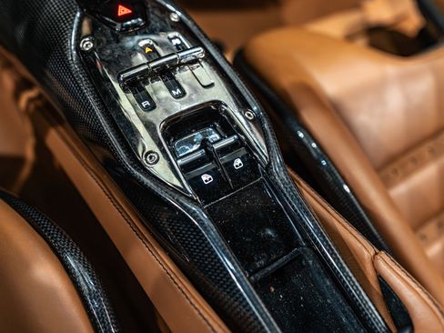 Used 2021 Ferrari SF90 Stradale image 21