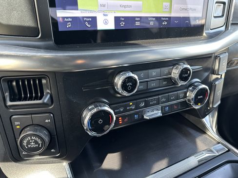 Used 2023 Ford F150 Lariat w/ Equipment Group 502A High image 22