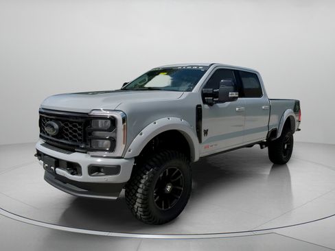 Used 2025 Ford F250 Lariat w/ Lariat Ultimate Package image 12