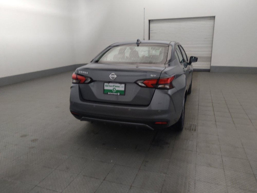 Used 2021 Nissan Versa SV FWD image 7