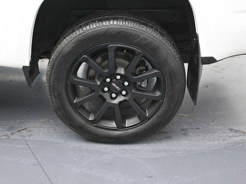 Used 2021 GMC Canyon Denali image 4