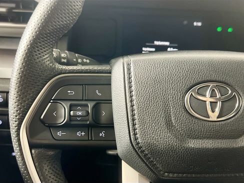 Used 2024 Toyota Tacoma SR5 w/ SR5 Upgrade Package RWD image 18