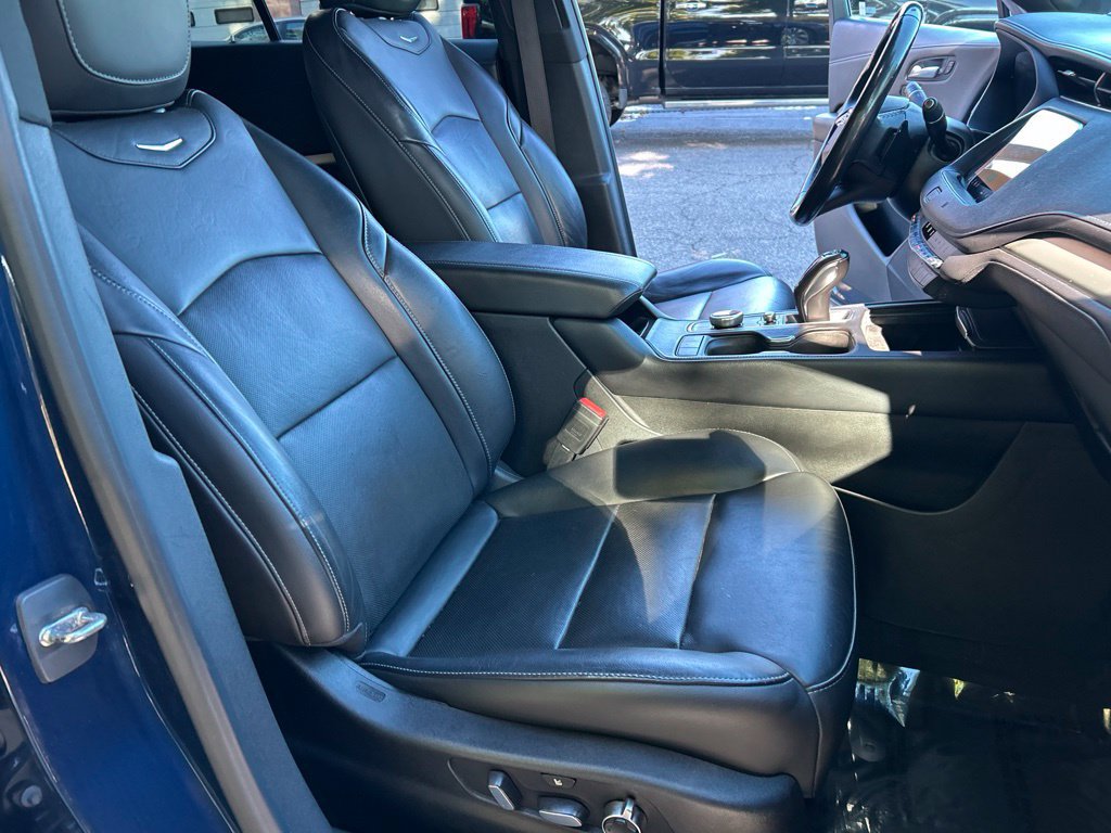 Used 2019 Cadillac XT4 Premium Luxury FWD image 37