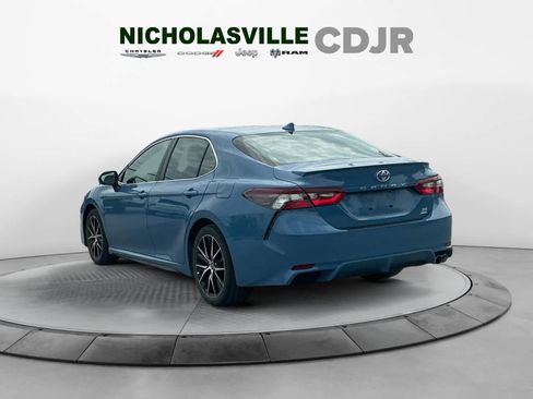 Used 2024 Toyota Camry SE w/ Cold Weather Package AWD/4WD image 3