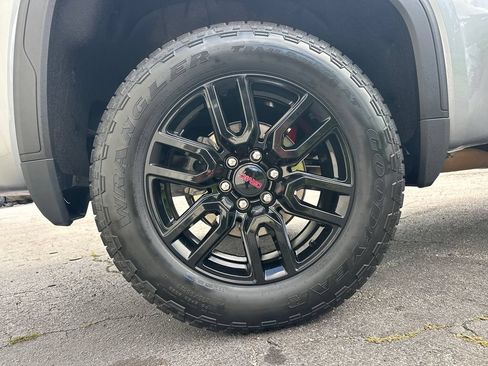 Used 2024 GMC Sierra 1500 Elevation AWD/4WD image 18