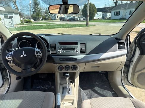 Used 2011 Mitsubishi Lancer ES image 9