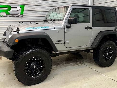 Used 2018 Jeep Wrangler Sport image 1