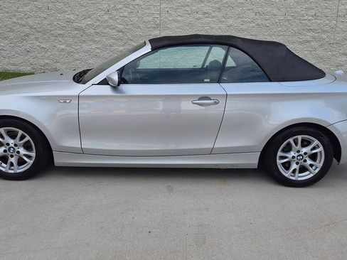 Used 2008 BMW 128i Convertible RWD image 4
