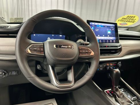 Used 2025 Jeep Compass Limited w/ Elite Group image 15