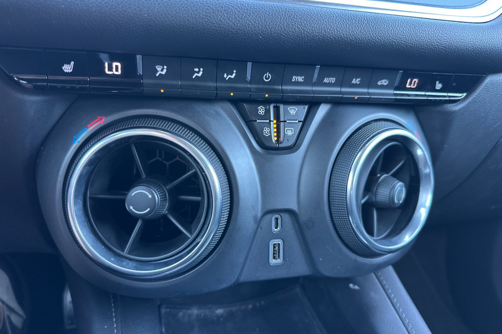 Used 2020 Chevrolet Blazer LT AWD/4WD image 27