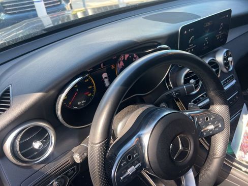 Used 2021 Mercedes-Benz GLC 300 image 8