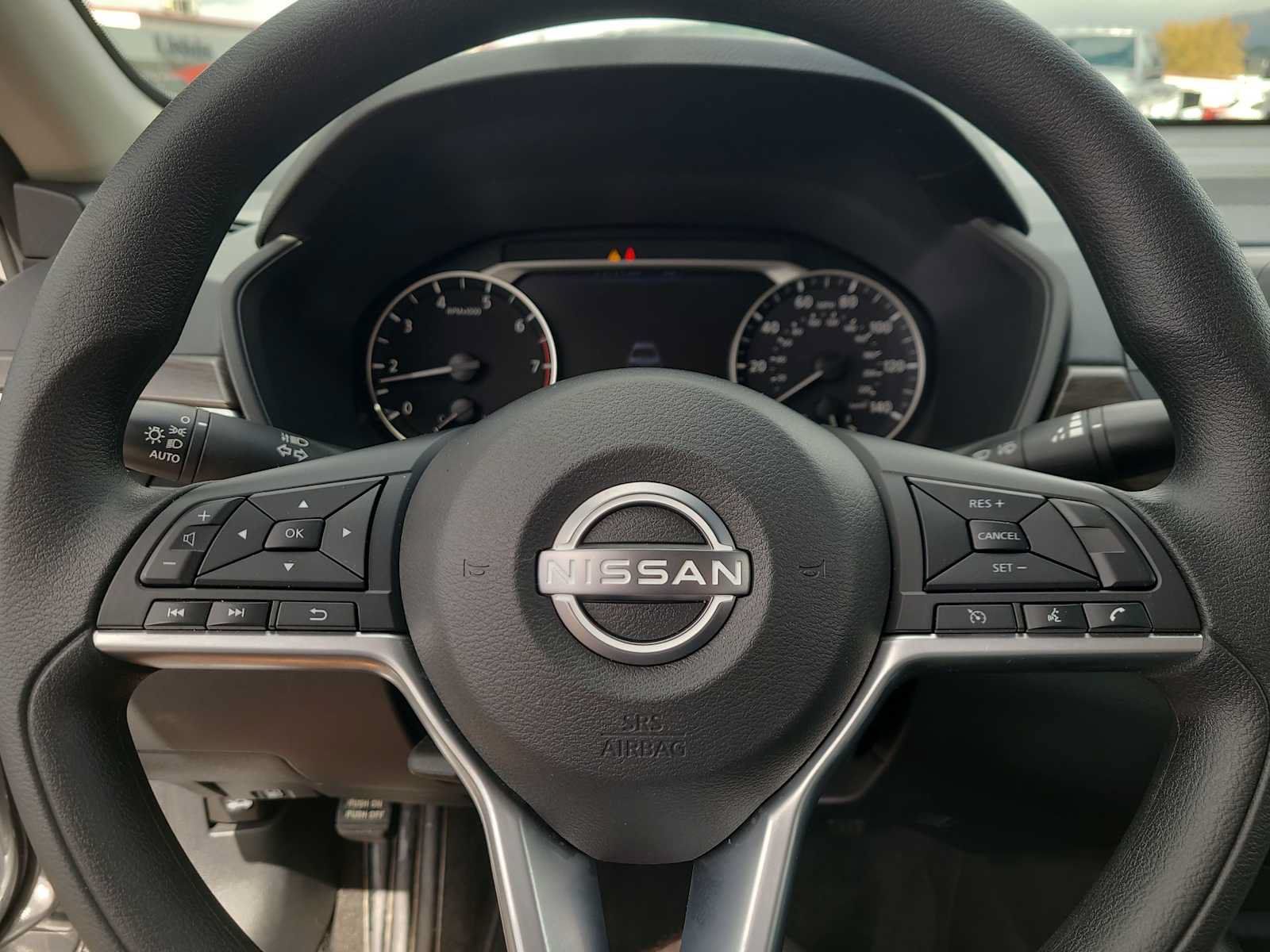 Used 2025 Nissan Altima 2.5 SV FWD image 23