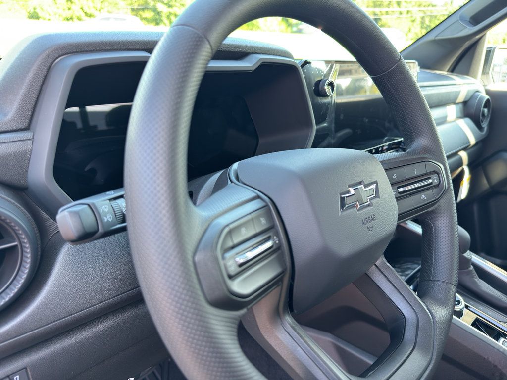 New 2026 Chevrolet Colorado Trail Boss AWD/4WD image 14